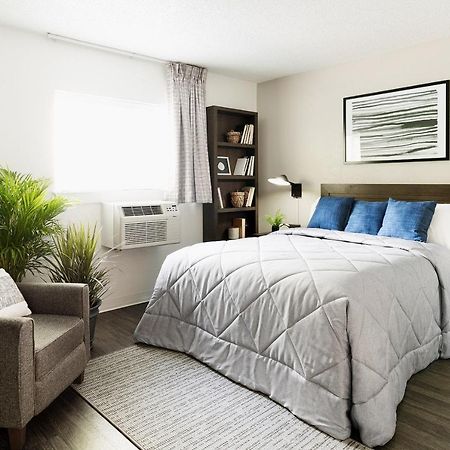 Williamsburg Intown Suites Extended Stay Orlando Fl - South מראה חיצוני תמונה