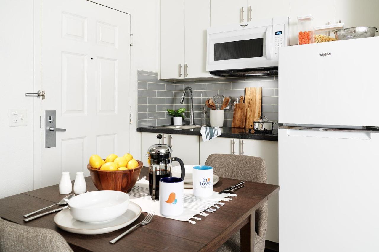 Williamsburg Intown Suites Extended Stay Orlando Fl - South מראה חיצוני תמונה